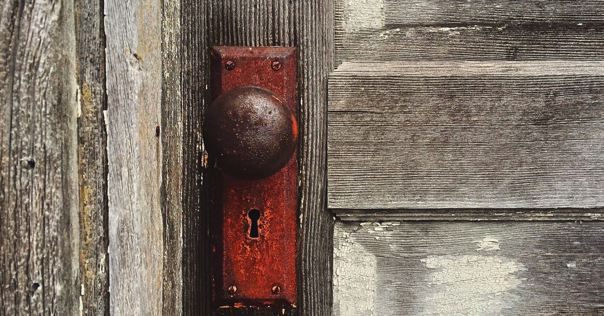 Door Knob Lock vs. Deadbolt: Which Does Your Front Door Actually Need? — New Milford Locksmith