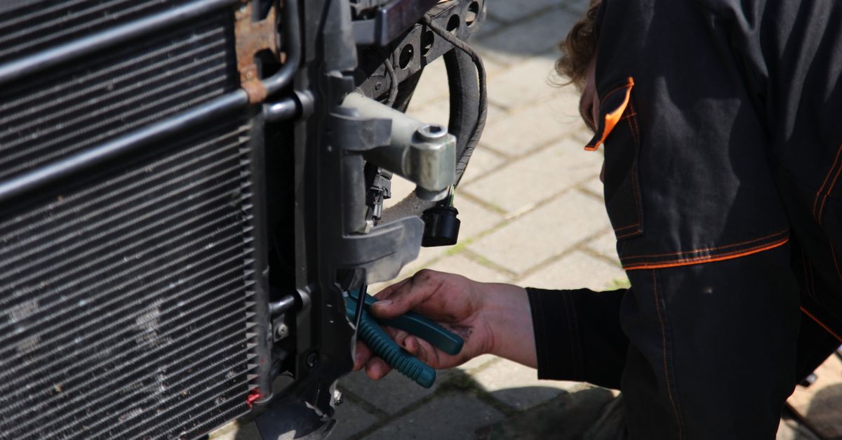 locksmith service technician — New Milford Locksmith